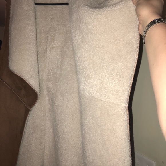 Sherpa Vest - Picture 3 of 4